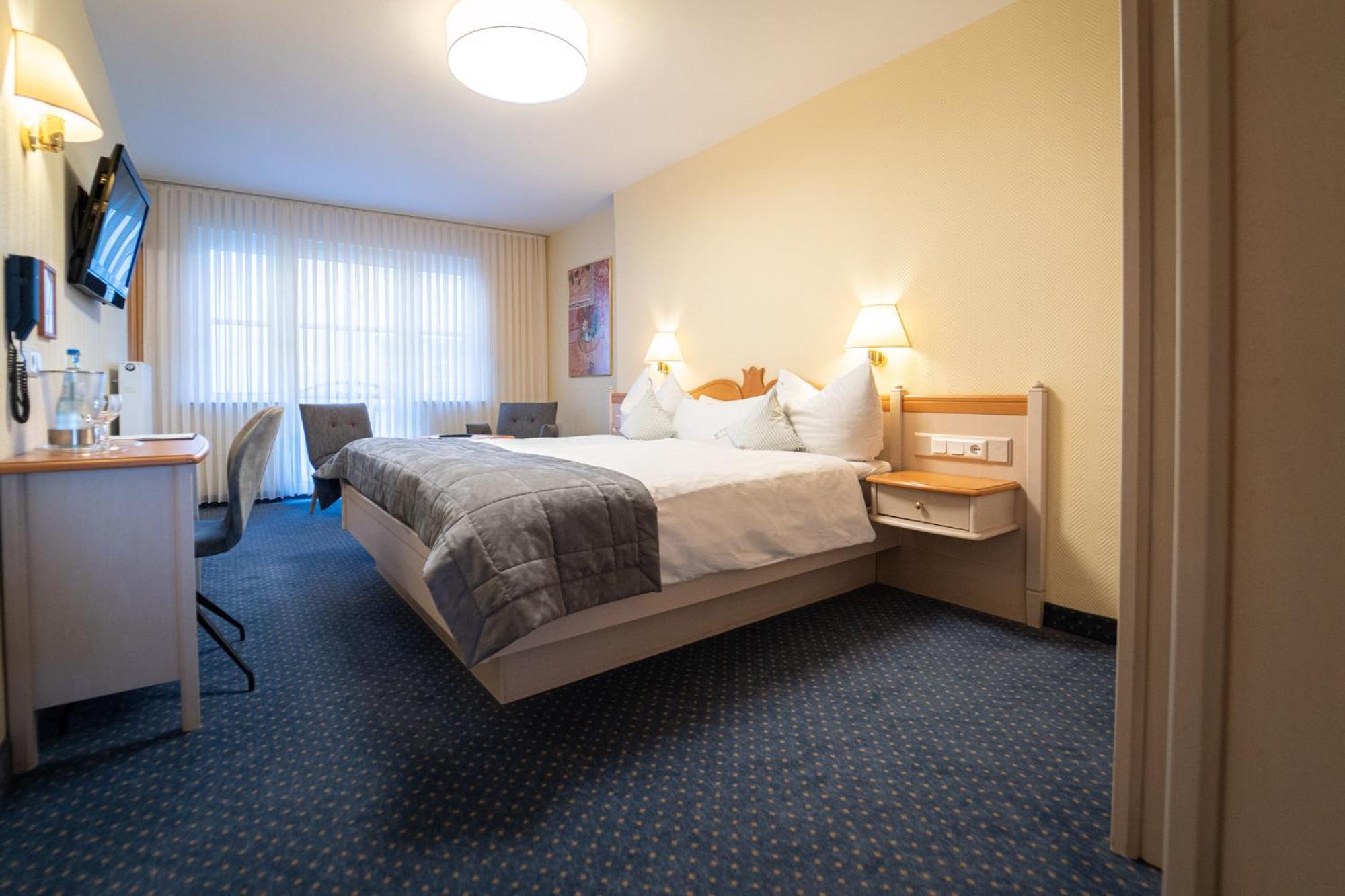 Hotel Zur Traube Ürzig Camera foto